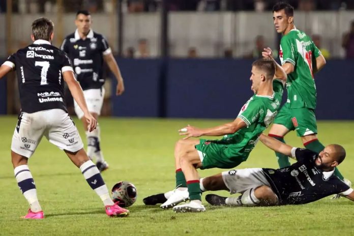 Remo 2×3 Tuna (Giovanni Pavani, Daniel e Ytalo) – Foto: Igor Mota (O Liberal)