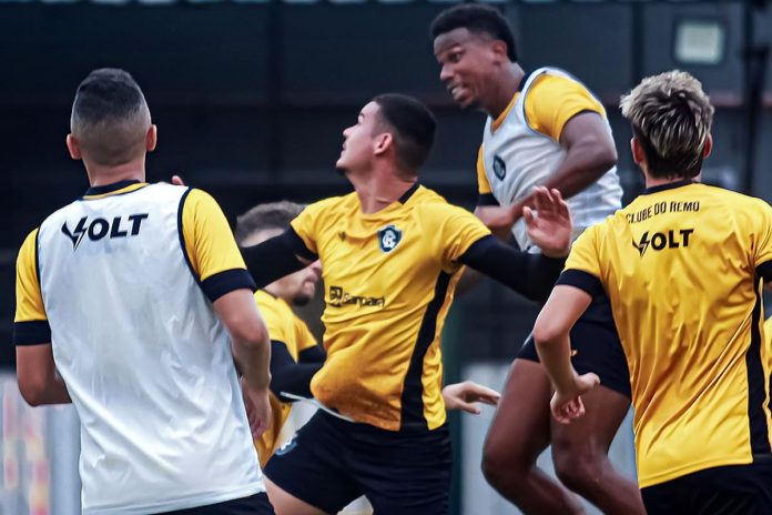 Renato Alves, Ícaro, Jonilson, Ribamar e Giovanni Pavani – Foto: Samara Miranda (Clube do Remo) Renato Alves, Ícaro, Jonilson, Ribamar e Giovanni Pavani – Foto: Samara Miranda (Clube do Remo)