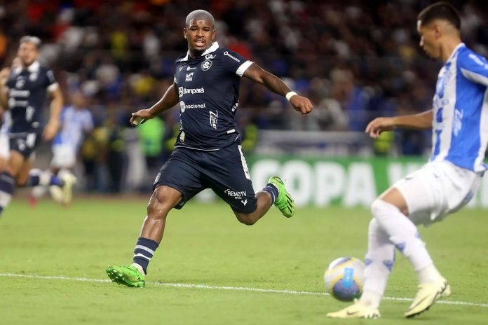 Paysandu 0×0 Remo (Jaderson) – Foto: Thiago Gomes (O Liberal) Paysandu 0×0 Remo (Jaderson) – Foto: Thiago Gomes (O Liberal)