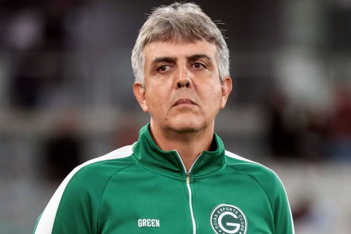 Emerson Ávila – Foto: Robson Mafra (AGIF) Emerson Ávila – Foto: Robson Mafra (AGIF)