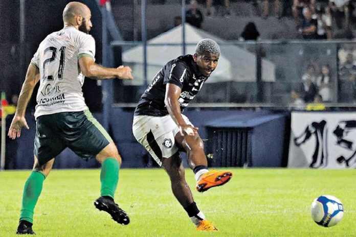Remo 1×0 Floresta-CE (Jaderson) – Foto: Mauro Ângelo (Diário do Pará) Remo 1×0 Floresta-CE (Jaderson) – Foto: Mauro Ângelo (Diário do Pará)