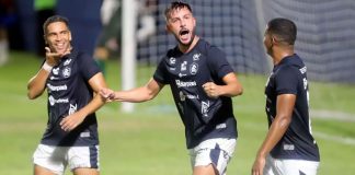 Remo 2×1 Ferroviário-CE (Marco Antônio, Giovanni Pavani e Diogo Batista) – Foto: Cláudio Pinheiro (O Liberal)