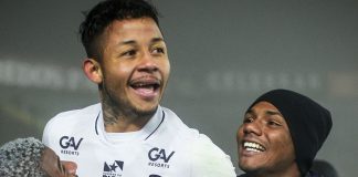 Caxias-RS 2×4 Remo (Jaderson, Ronald e Adsson) – Foto: Samara Miranda (Clube do Remo)