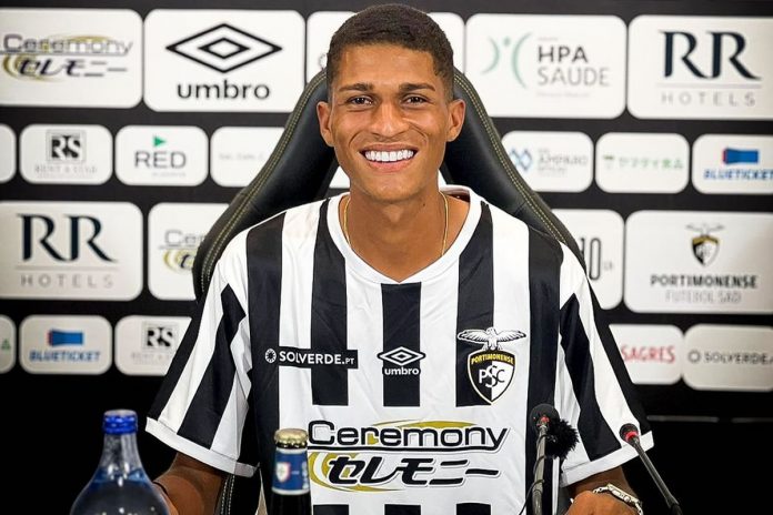 Vinícius Kanu – Foto: Divulgação (redes sociais) Vinícius Kanu – Foto: Divulgação (redes sociais)