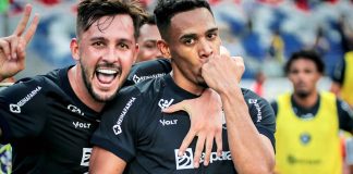 Remo 2×1 Botafogo-PB (Giovanni Pavani e Pedro Vitor) – Foto: Samara Miranda (Clube do Remo)