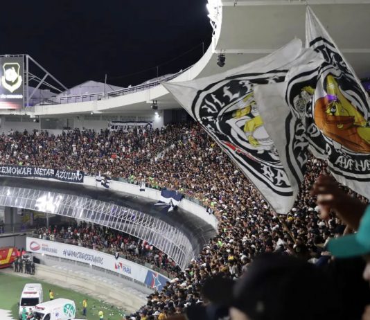 CBF quer acabar com jogos no fim do domingo e às 19h no meio de semana Fenômeno Azul no Mangueirão – Foto: Felipe Sacramento (Clube do Remo)