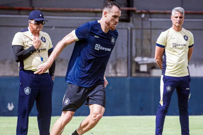 Pedro Castro e Rodrigo Santana – Foto: Samara Miranda (Clube do Remo) Pedro Castro e Rodrigo Santana – Foto: Samara Miranda (Clube do Remo)