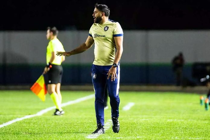 GAS-RR 0×4 Remo (Neto Pajolla) – Foto: Samara Miranda (Clube do Remo) GAS-RR 0×4 Remo (Neto Pajolla) – Foto: Samara Miranda (Clube do Remo)