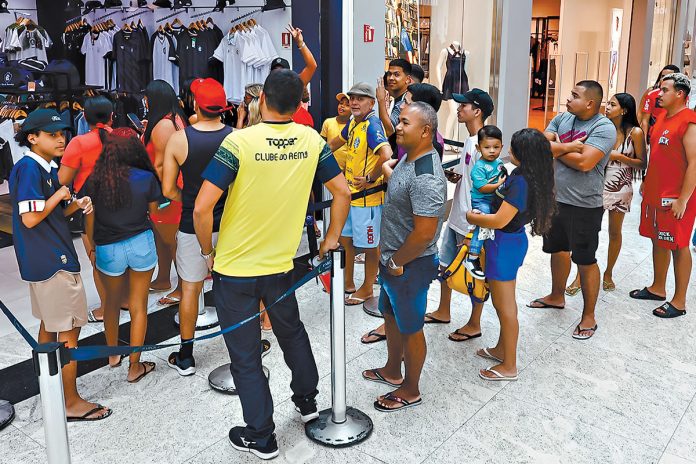 Ingressos começam a ser vendidos nas Lojas do Remo – Foto: Cristino Martins (O Liberal)
