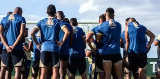 Rodrigo Santana orienta os jogadores antes de iniciar o treino – Foto: Samara Miranda (Clube do Remo)