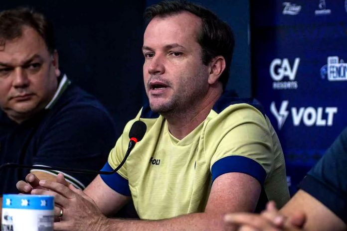 Milton Campos e Daniel Paulista – Foto: Samara Miranda (Clube do Remo)