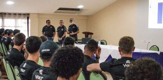 Jogadores participam de palestra sobre novas regras aplicadas no futebol – Foto: Samara Miranda (Clube do Remo)