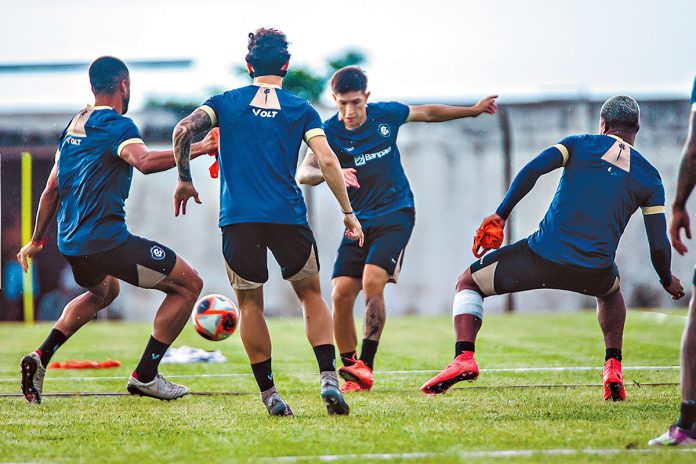 Rafael Castro, Guty, Alan Rodriguez e Jaderson – Foto: Samara Miranda (Clube do Remo)