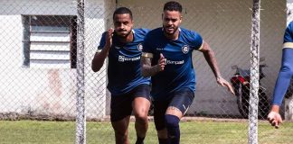Rafael Castro e Maxwell – Foto: Samara Miranda (Clube do Remo)