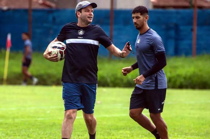 Daniel Paulista e Ivan Alvariño – Foto: Samara Miranda (Clube do Remo)