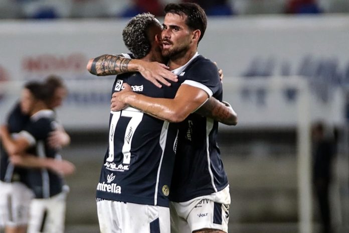 Remo 2×1 Tuna (Maxwell e Felipe Vizeu) – Foto: Samara Miranda (Clube do Remo)