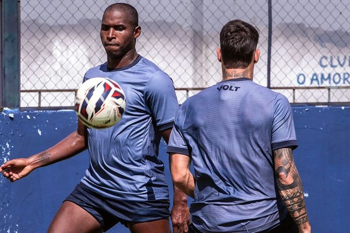 Adailton e Felipe Vizeu – Foto: Samara Miranda (Clube do Remo)