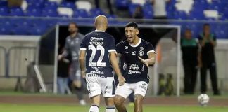 Remo 2×0 Vila Nova-GO (Régis e Ivan Alvariño) – Foto: Igor Mota (O Liberal)