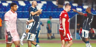 Remo 2×0 Vila Nova-GO (Régis, Ivan Alvariño e Reynaldo) – Foto: Igor Mota (O Liberal)