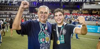 Apesar do título, Papellin afirma que Remo “ainda tem o que melhorar” e fala em novas peças Sérgio Papellin e Helder Filho – Foto: Osmarino Souza