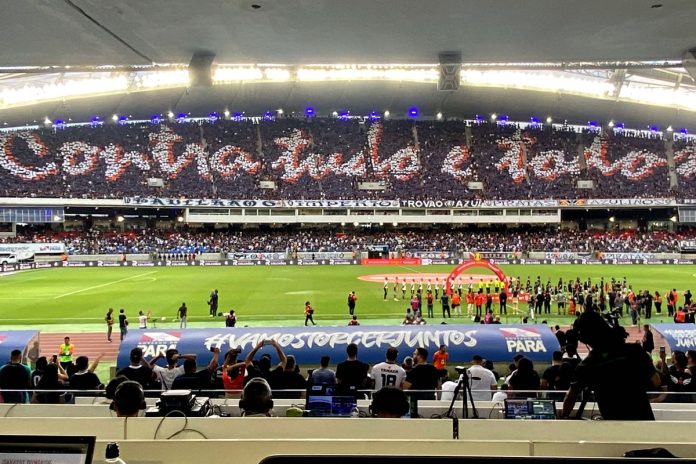 Fenômeno Azul no Mangueirão – Foto: Ronaldo Santos Fenômeno Azul no Mangueirão – Foto: Ronaldo Santos