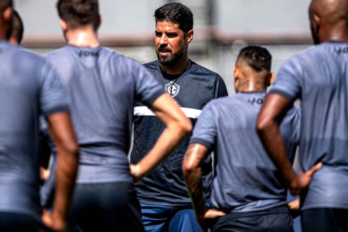 António Oliveira – Foto: Samara Miranda (Clube do Remo)