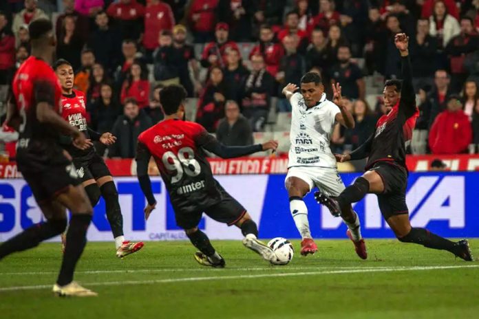 Athletico-PR 2×1 Remo (Pedro Rocha) – Foto: Samara Miranda (Clube do Remo) Athletico-PR 2×1 Remo (Pedro Rocha) – Foto: Samara Miranda (Clube do Remo)