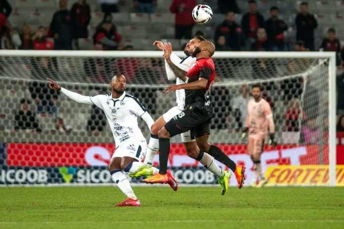 Athletico-PR 2×1 Remo (Pedro Costa e Giovanni Pavani) – Foto: Samara Miranda (Clube do Remo)