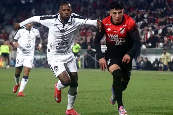 Athletico-PR 2×1 Remo (Pedro Costa) – Foto: Gabriel Machado