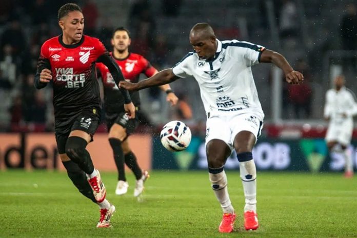 Athletico-PR 2×1 Remo (Adailton) – Foto: Samara Miranda (Clube do Remo)