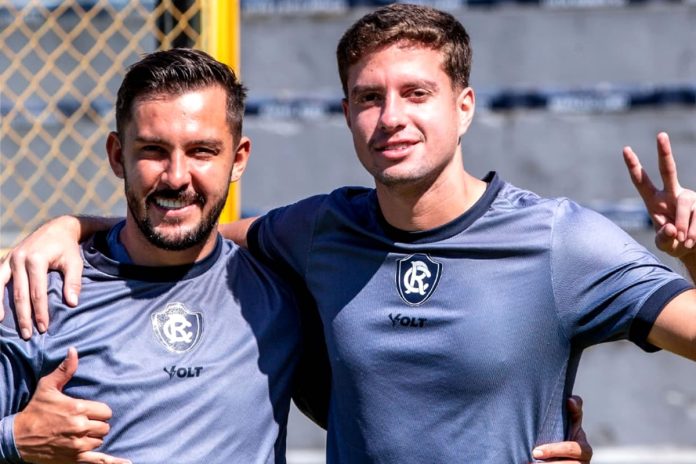 Giovanni Pavani e Luan Martins – Foto: Samara Miranda (Clube do Remo)