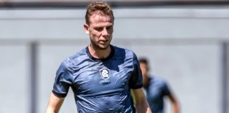 Klaus fala em semanas “bastante tumultuadas” no Remo, mas projeta recuperação na Série B Klaus – Foto: Samara Miranda (Clube do Remo)