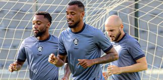 Leão em jogo de efeito moral Sávio, Pedro Costa e Régis – Foto: Luis Carlos (Clube do Remo)