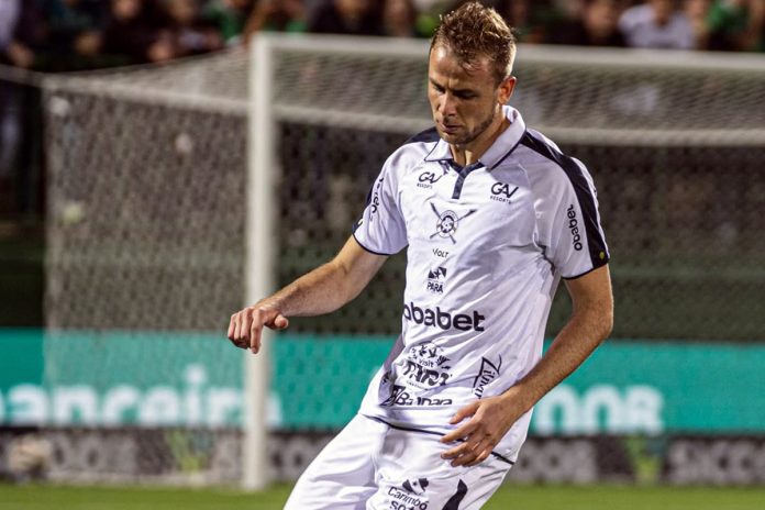 Chapecoense-SC 1×1 Remo (Klaus) – Foto: Samara Miranda (Clube do Remo) Chapecoense-SC 1×1 Remo (Klaus) – Foto: Samara Miranda (Clube do Remo)