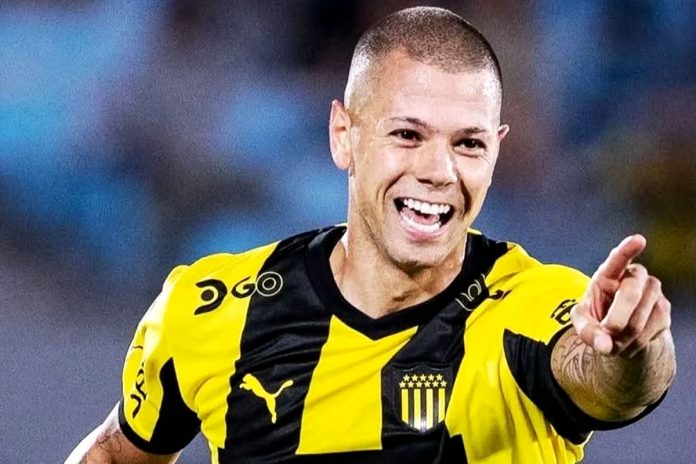 Léo Coelho – Foto: Divulgação (Peñarol-URU) Léo Coelho – Foto: Divulgação (Peñarol-URU)