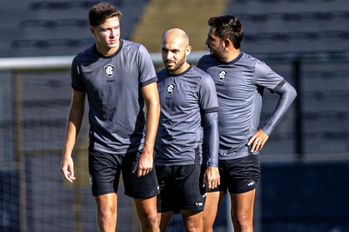 Luan Martins, Régis e Giovanni Pavani – Foto: Samara Miranda (Clube do Remo)