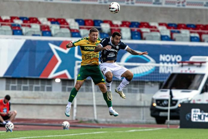 Remo 0×0 Cuiabá-MT (Marcelinho) – Foto: Samara Miranda (Clube do Remo) Remo 0×0 Cuiabá-MT (Marcelinho) – Foto: Samara Miranda (Clube do Remo)