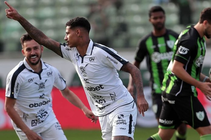 América-MG 0×1 Remo (Giovanni Pavani e Marrony) – Foto: Rodney Costa