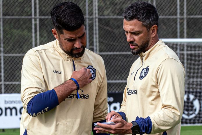 António Oliveira e Diego Favarin – Foto: Samara Miranda (Clube do Remo)