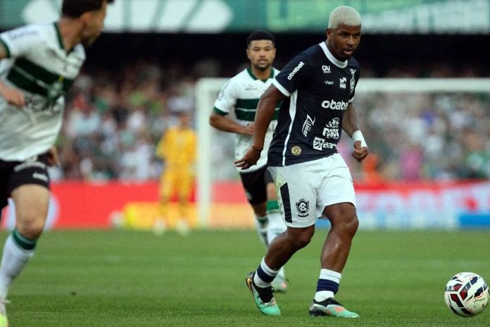 Coritiba-PR 0×0 Remo (Jaderson) – Foto: Raul Martins (Clube do Remo)