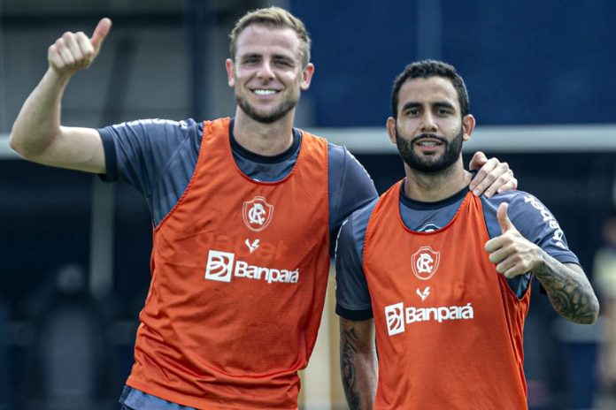 Klaus e Marcelinho – Foto: Samara Miranda (Clube do Remo) Klaus e Marcelinho – Foto: Samara Miranda (Clube do Remo)