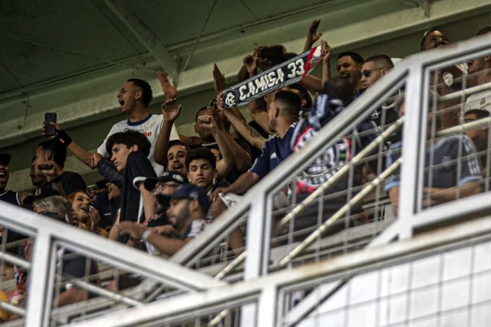 Fenômeno Azul no estádio Independência (Belo Horizonte-MG) – Foto: Samara Miranda (Clube do Remo)