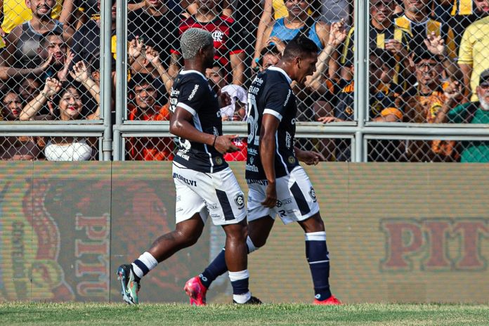 Amazonas-AM 1×3 Remo (Jaderson e Pedro Rocha) – Foto: Raul Martins (Clube do Remo) Amazonas-AM 1×3 Remo (Jaderson e Pedro Rocha) – Foto: Raul Martins (Clube do Remo)