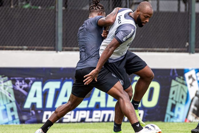 Eduardo Melo e Reynaldo – Foto: Samara Miranda (Clube do Remo) Eduardo Melo e Reynaldo – Foto: Samara Miranda (Clube do Remo)