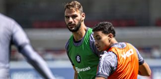 Panagiotis Tachtsidis e Nathan Camargo – Foto: Samara Miranda (Clube do Remo)