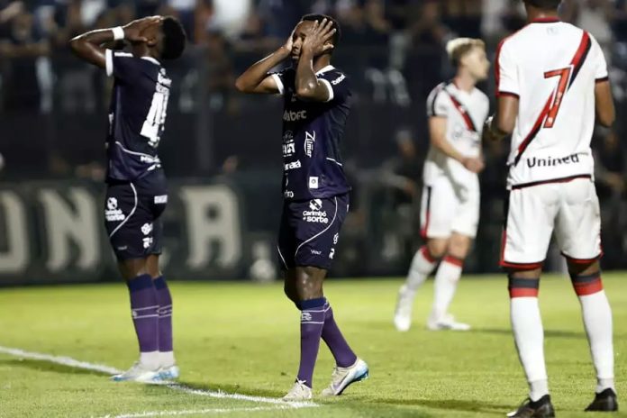 Remo 0×1 Atlético-GO (João Pedro e Sávio) – Foto: Wagner Santana (O Liberal) Remo 0×1 Atlético-GO (João Pedro e Sávio) – Foto: Wagner Santana (O Liberal)