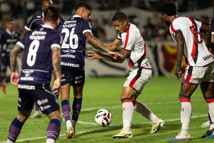 Remo 0×1 Atlético-GO (Nathan, Reynaldo e Marrony) – Foto: Samara Miranda (Clube do Remo)