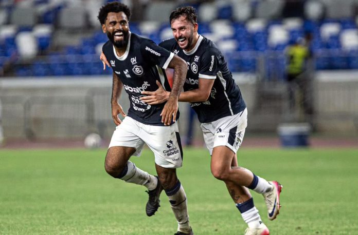 Remo 4×2 CRB-AL (Caio Vinícius e Giovanni Pavani) – Foto: Samara Miranda (Clube do Remo) Remo 4×2 CRB-AL (Caio Vinícius e Giovanni Pavani) – Foto: Samara Miranda (Clube do Remo)