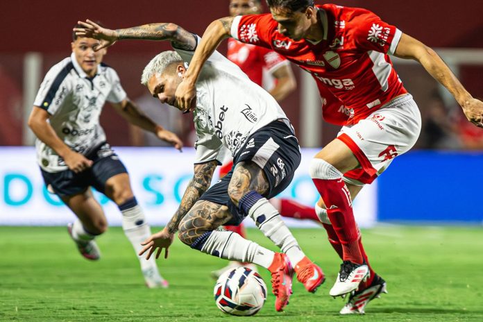 Vila Nova-GO 1×1 Remo (Nico Ferreira e Diego Hernandez) – Foto: Raul Martins (Clube do Remo)