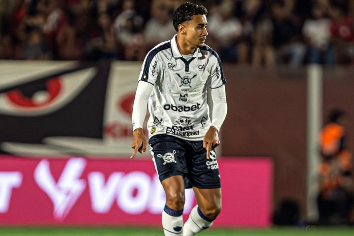 Vila Nova-GO 1×1 Remo (Nathan Camargo) – Foto: Raul Martins (Clube do Remo) Vila Nova-GO 1×1 Remo (Nathan Camargo) – Foto: Raul Martins (Clube do Remo)